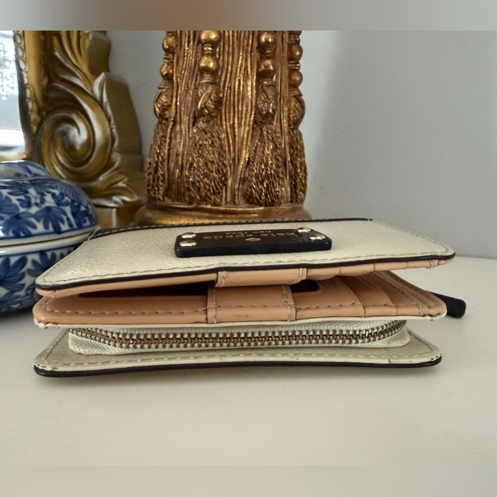 Kate Spade Wallet - Picture 7 of 15